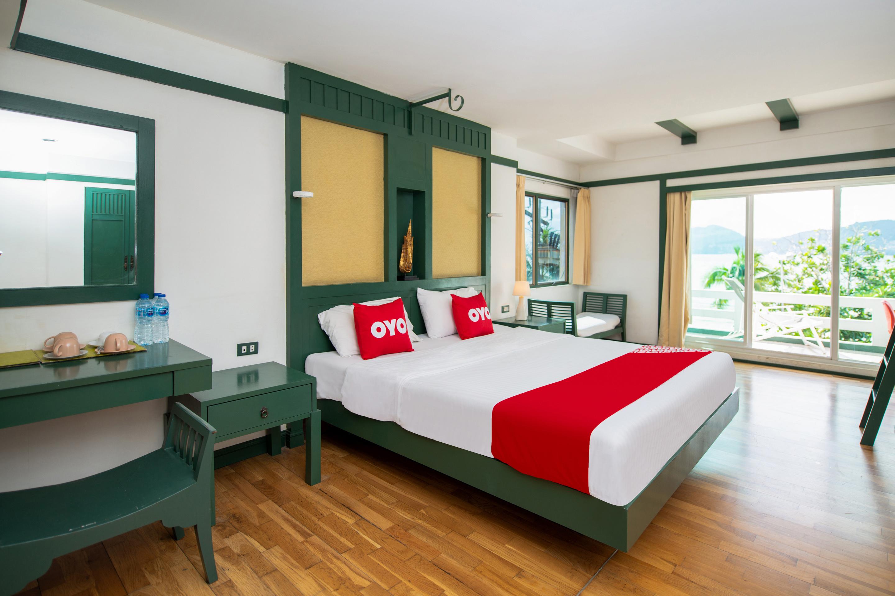 Oyo 255 The Ocean Hotel Patong Exterior foto